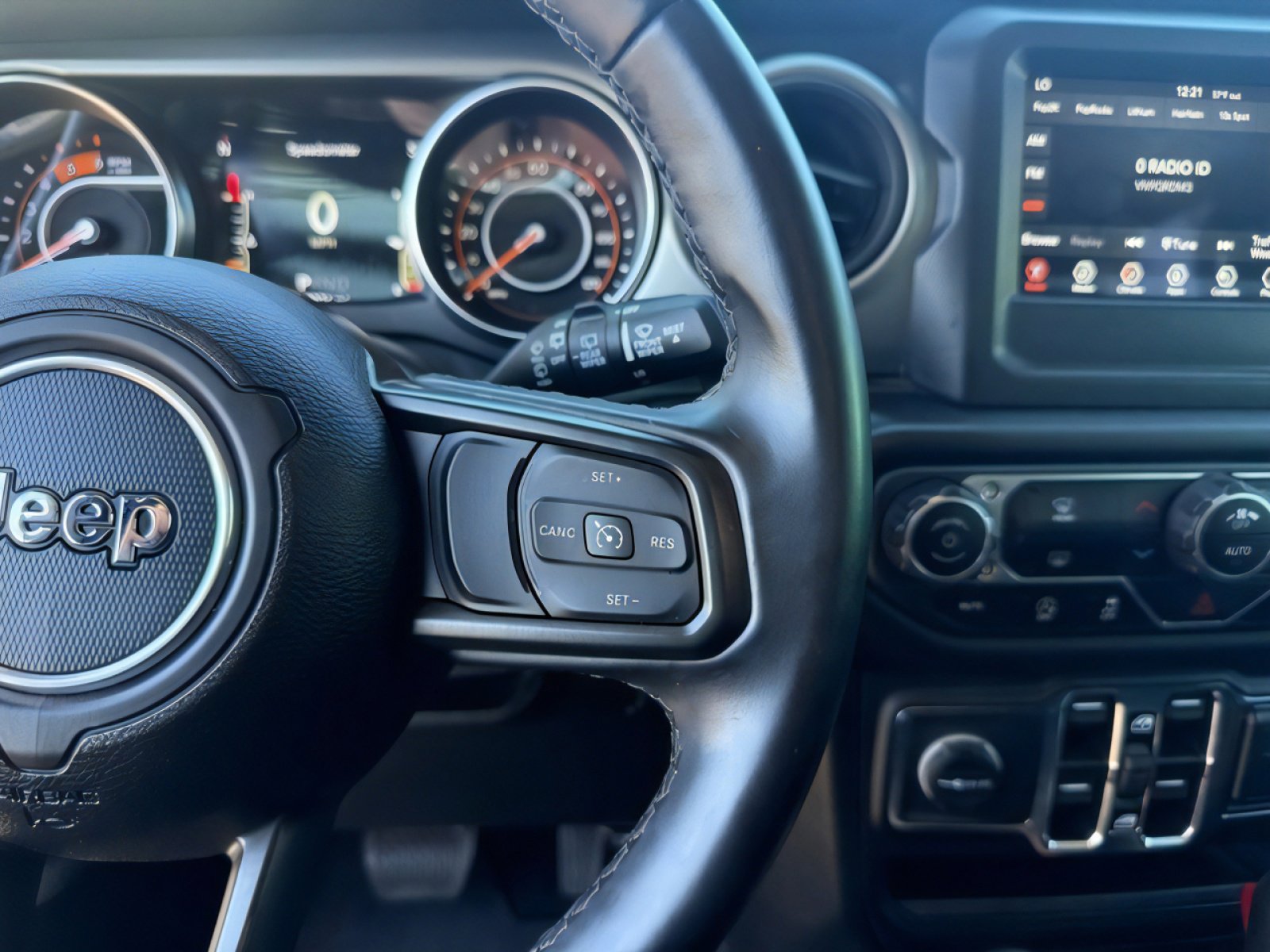 Used 2021 Jeep Wrangler Unlimited Sport image 28