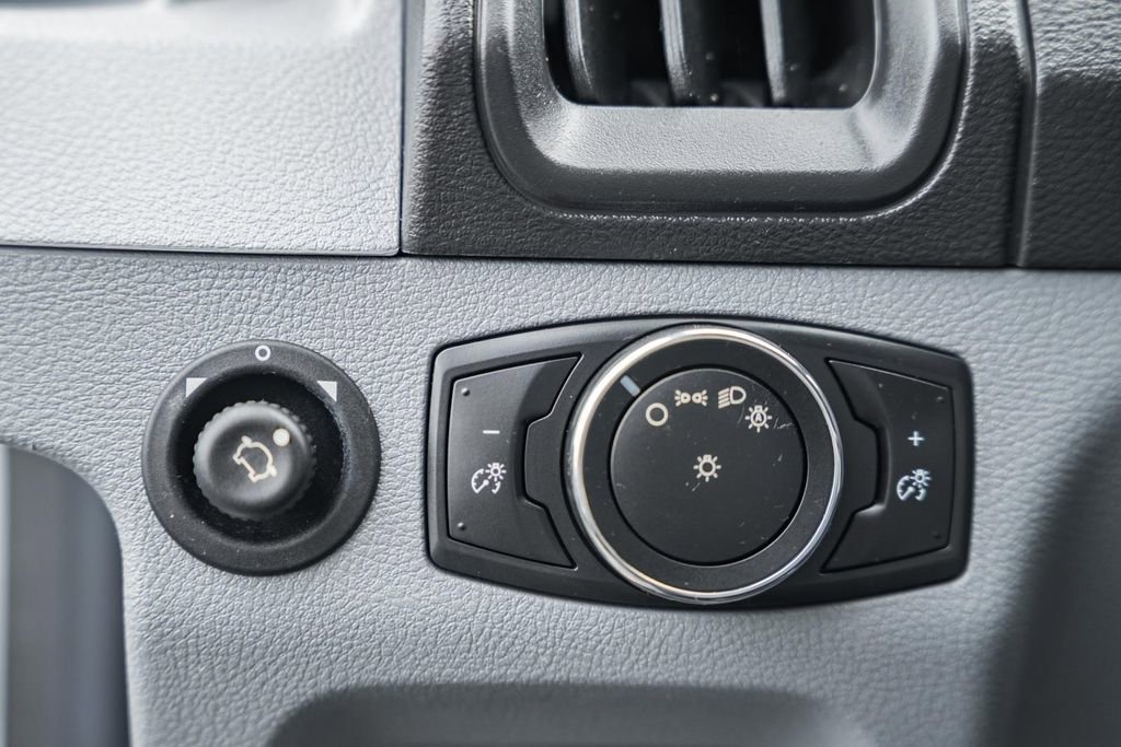 Used 2015 Ford Transit 350 XLT image 36