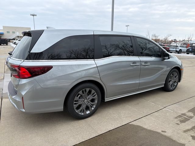 New 2026 Honda Odyssey Touring image 10