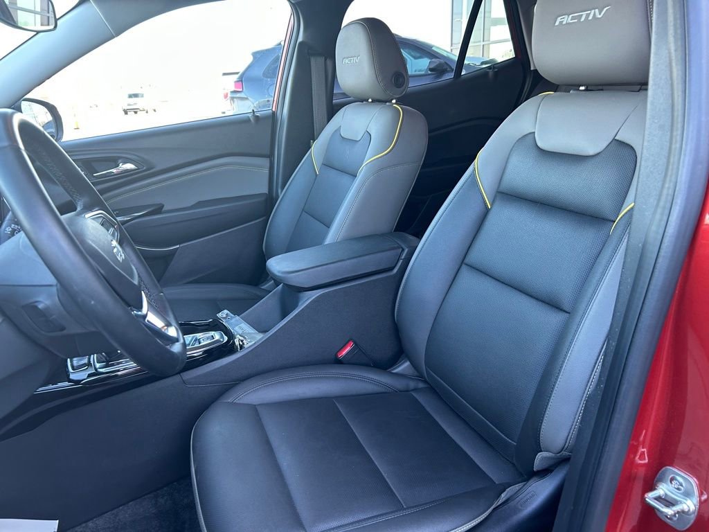 Used 2024 Chevrolet Trax ACTIV w/ Driver Confidence Package image 21