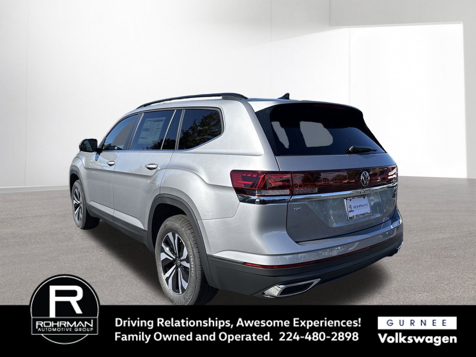 New 2026 Volkswagen Atlas SE image 6
