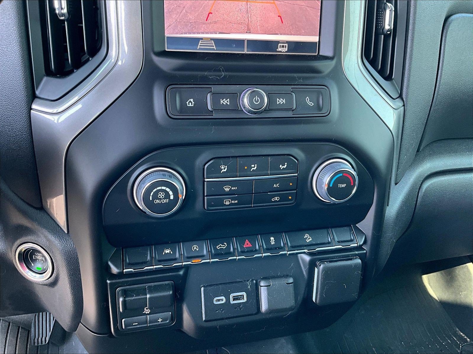 Used 2026 Chevrolet Silverado 1500 Custom Trail Boss w/ Dark Appearance Package AWD/4WD image 14