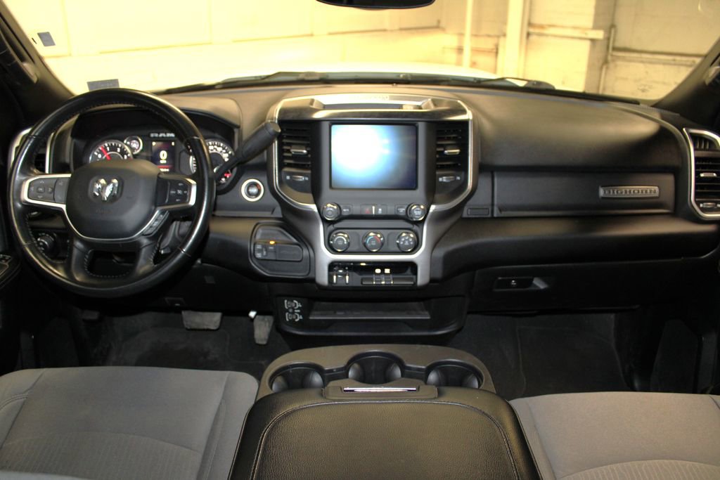 Used 2024 RAM 3500 Big Horn AWD/4WD image 9