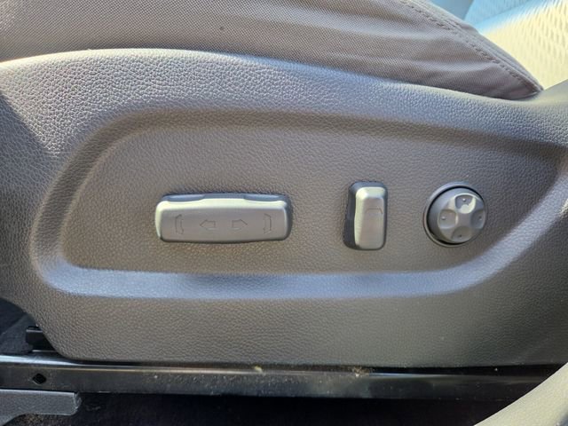 Used 2019 Hyundai Santa Fe XL SE image 12