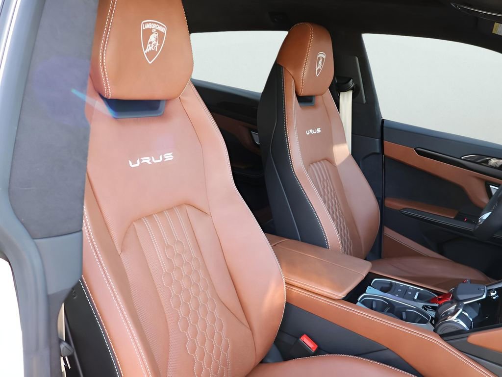 Used 2024 Lamborghini Urus S image 13