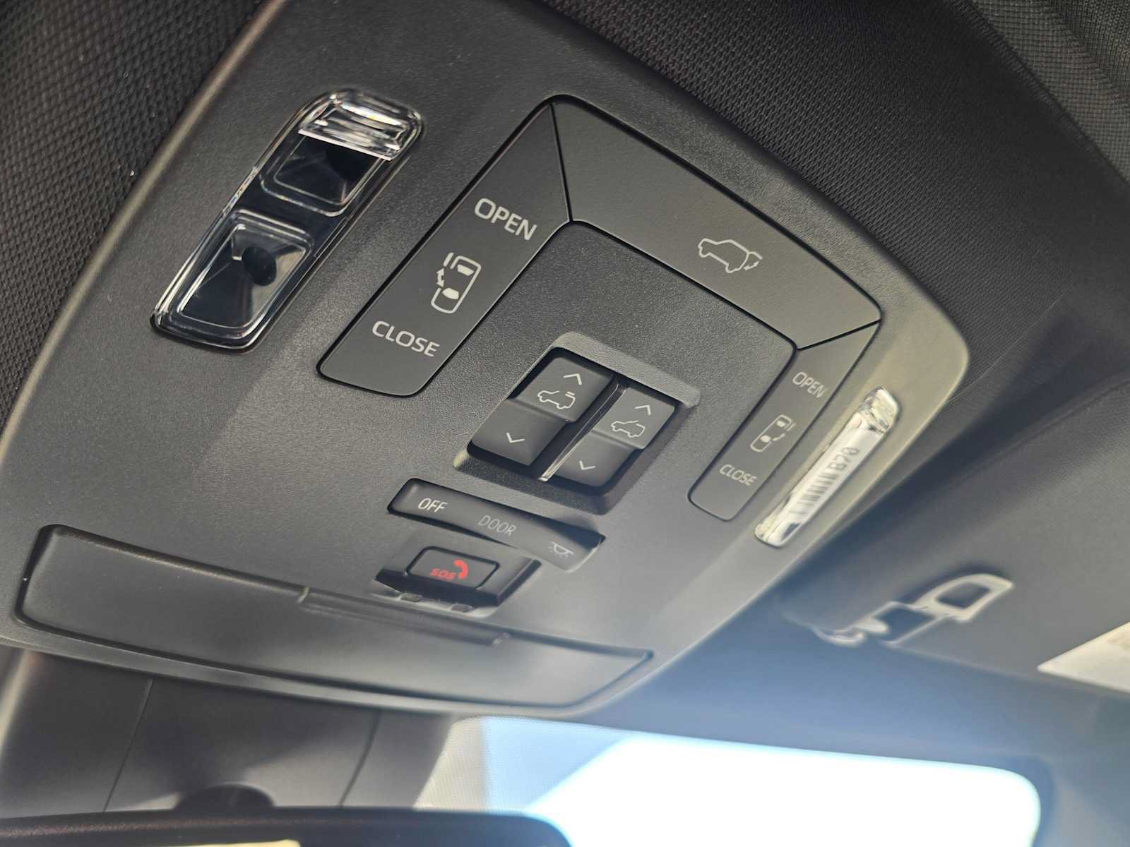 New 2026 Toyota Sienna XLE Woodland Edition AWD/4WD image 33