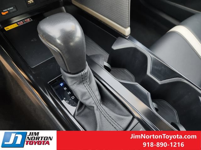 Used 2025 Toyota Camry SE FWD image 20