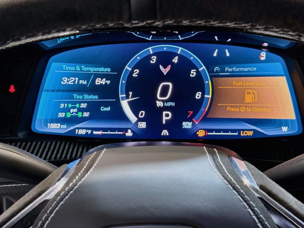 Used 2024 Chevrolet Corvette Stingray Premium Cpe w/ Z51 Performance Package RWD image 13