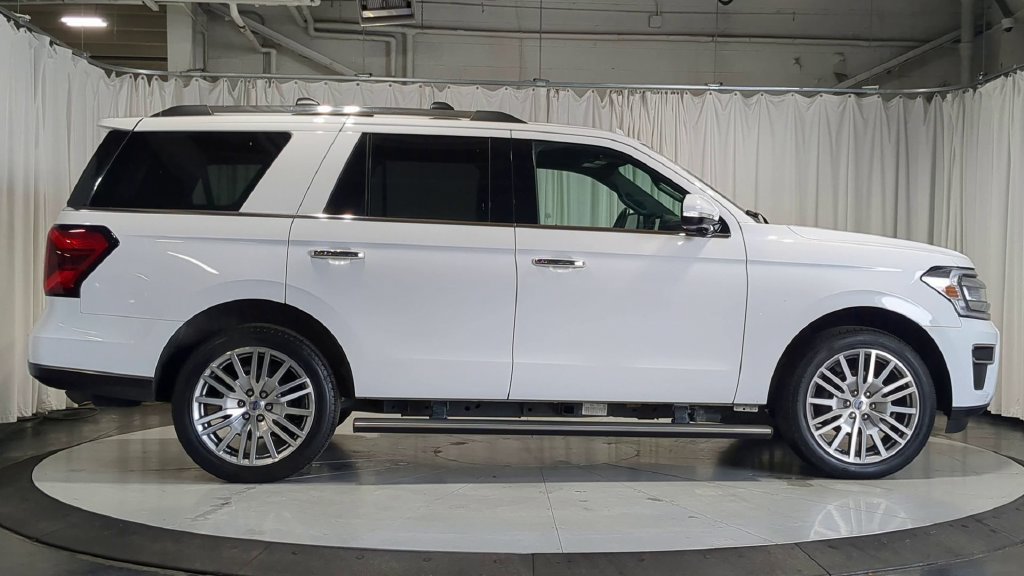 Used 2023 Ford Expedition Limited AWD/4WD image 11