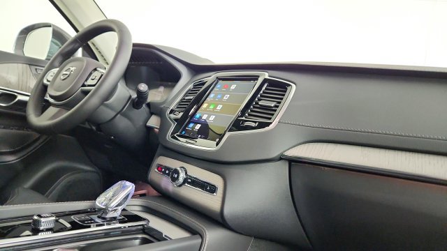 Used 2025 Volvo XC90 B6 Ultra w/ Protection Package Premier AWD/4WD image 38