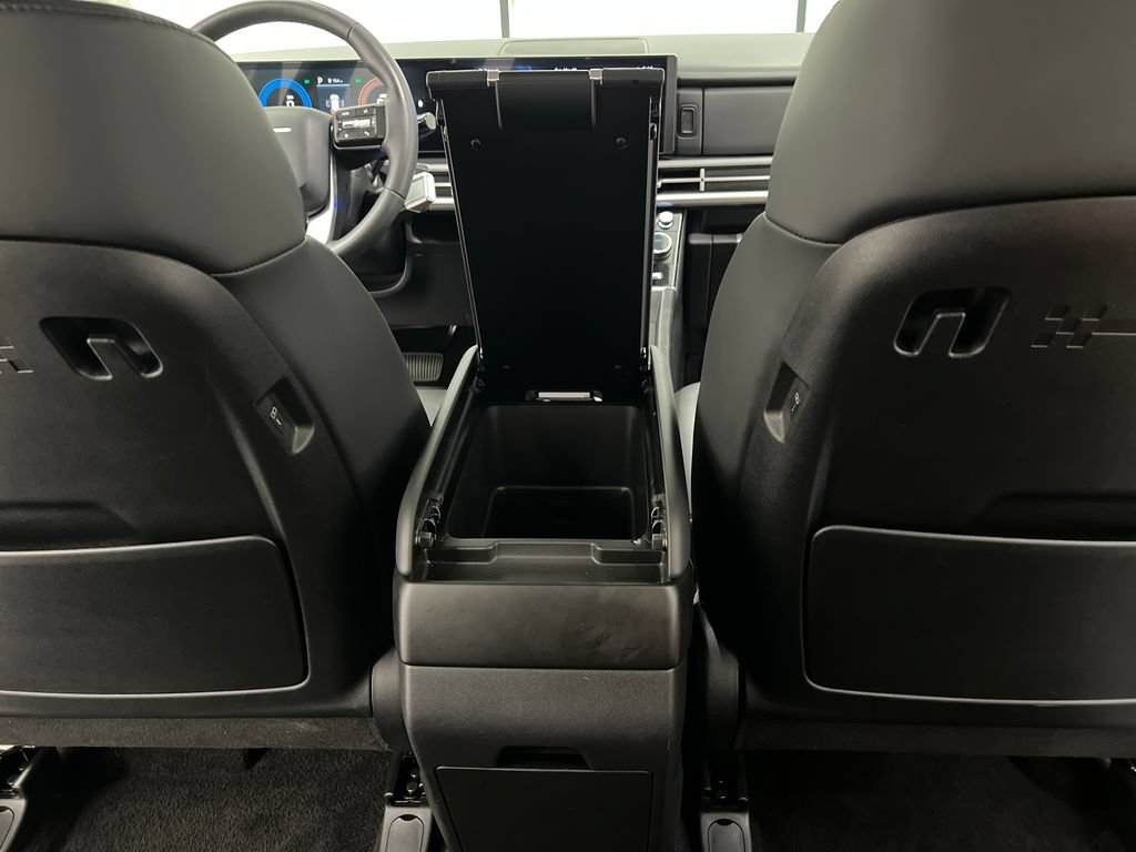 Used 2026 Hyundai Santa Fe SEL FWD image 30