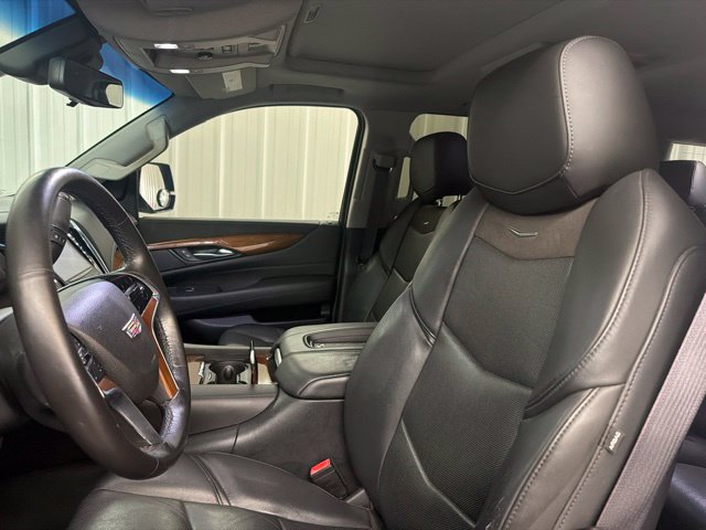 Used 2017 Cadillac Escalade Premium Luxury RWD image 11