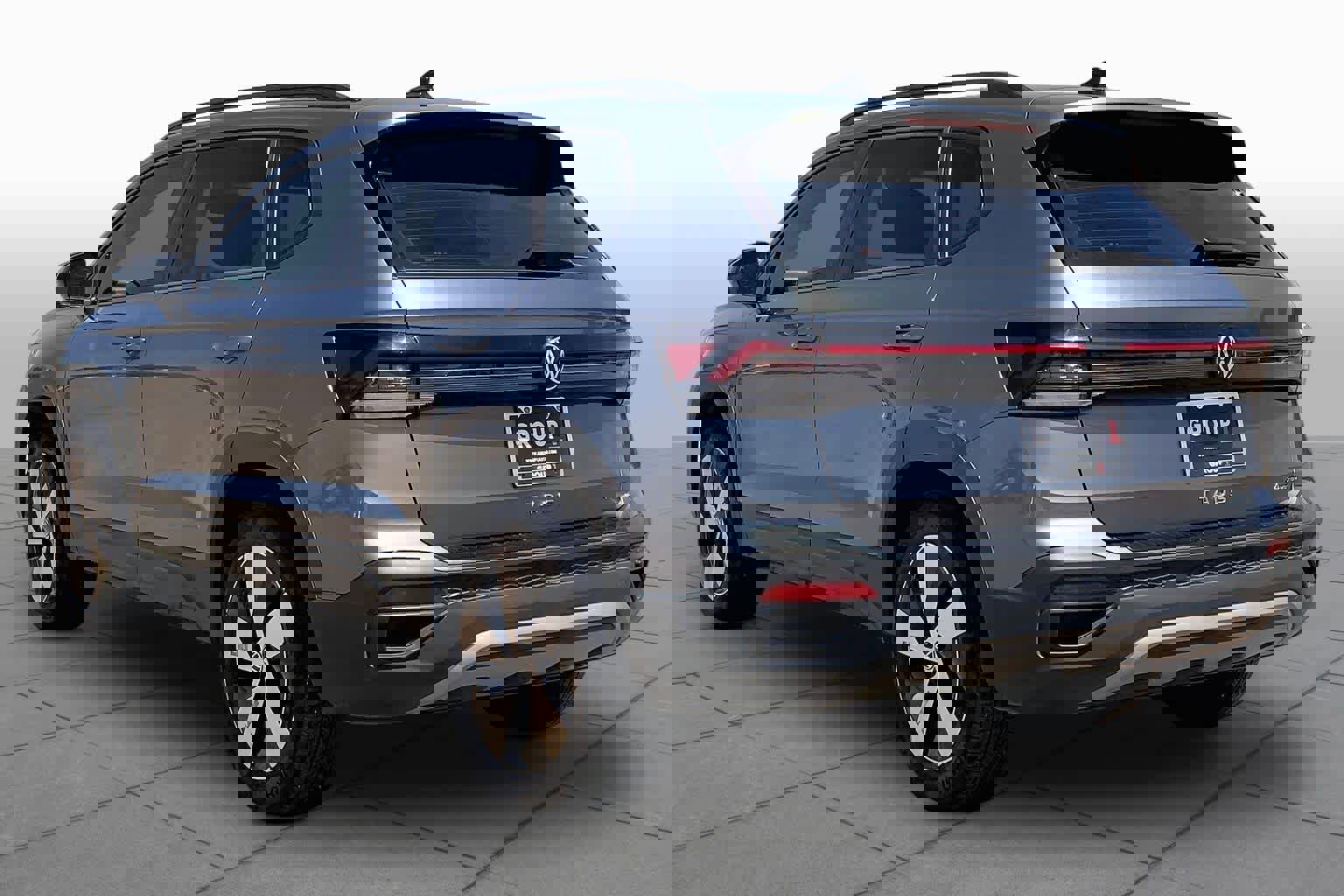 Used 2025 Volkswagen Taos S AWD/4WD image 12