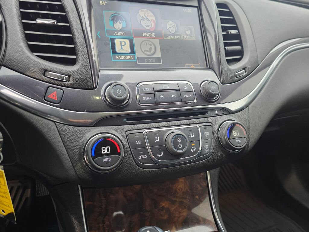 Used 2014 Chevrolet Impala LT w/ Convenience Package image 36