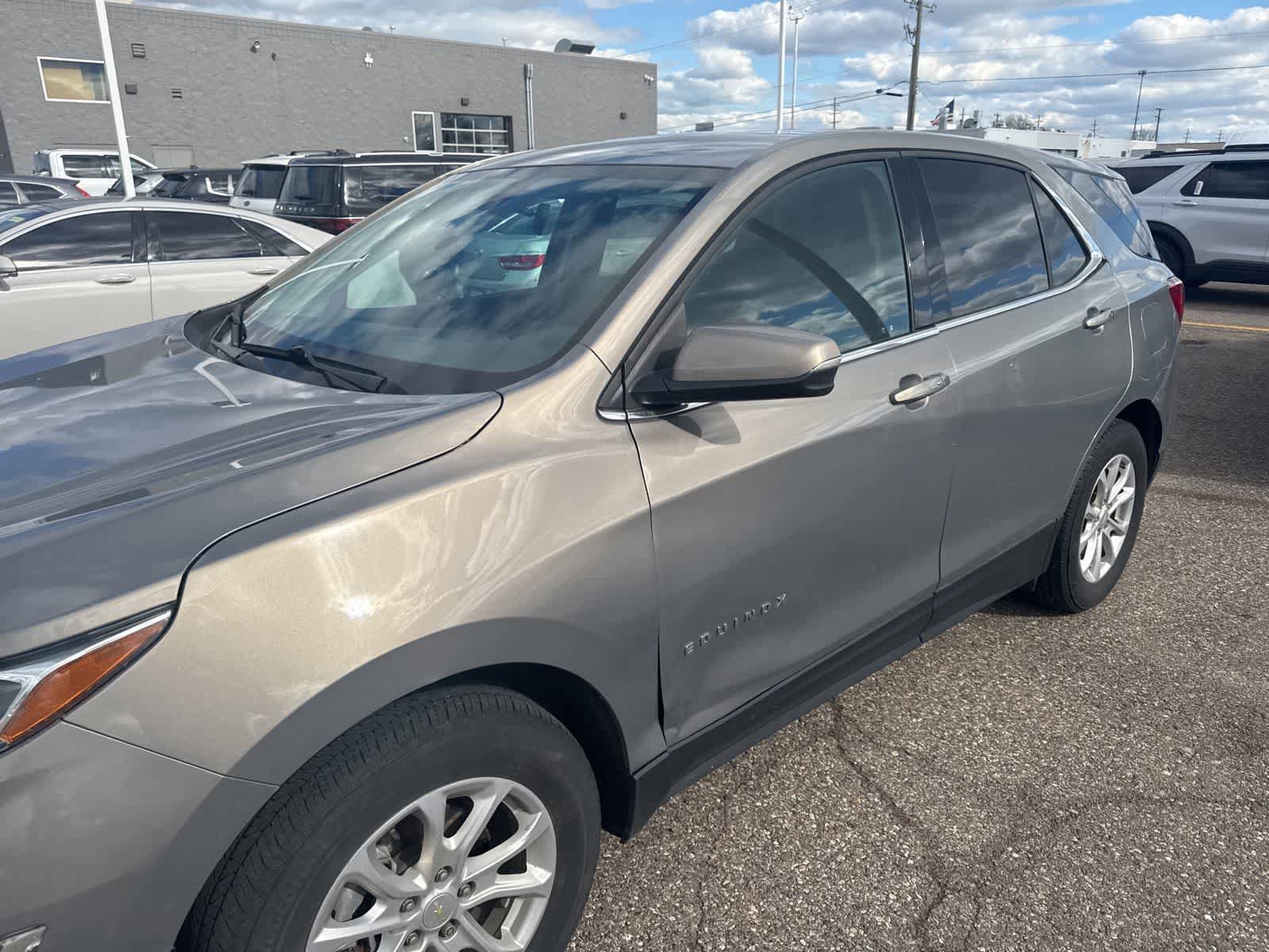Used 2019 Chevrolet Equinox LT FWD image 17