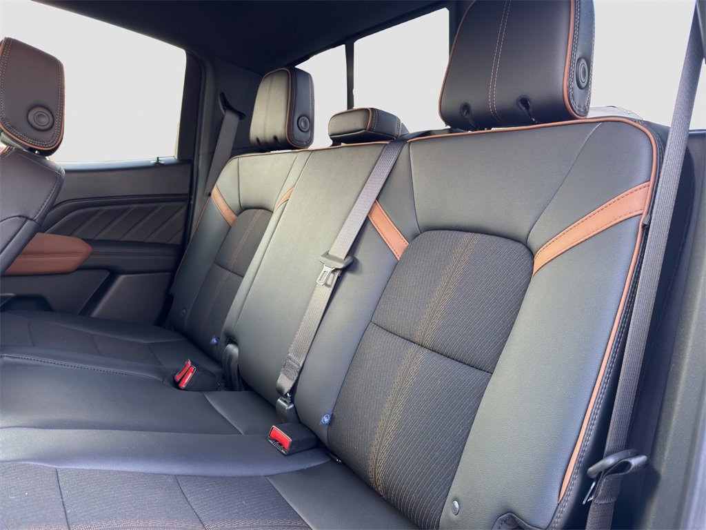 New 2025 GMC Canyon AT4 w/ Nightfall Edition image 10