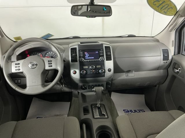 Used 2015 Nissan Frontier SV w/ SV Value Truck Package AWD/4WD image 16