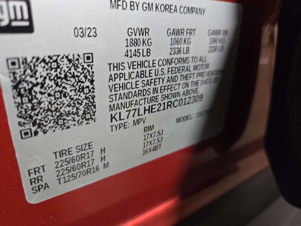 Used 2024 Chevrolet Trax LT w/ Driver Confidence Package FWD image 40