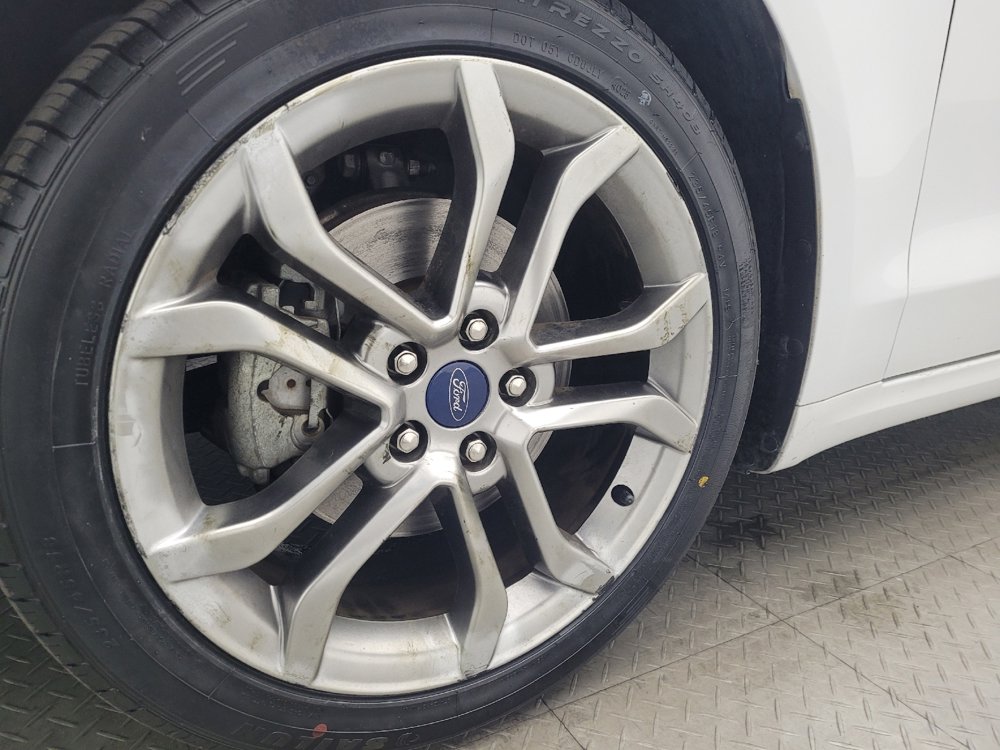 Used 2019 Ford Fusion SEL FWD image 31