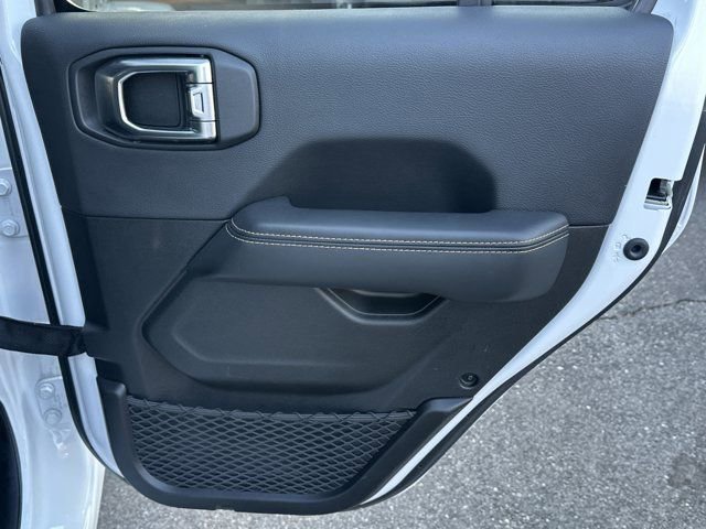 Certified 2025 Jeep Wrangler Unlimited Sahara w/ Safety Group image 17