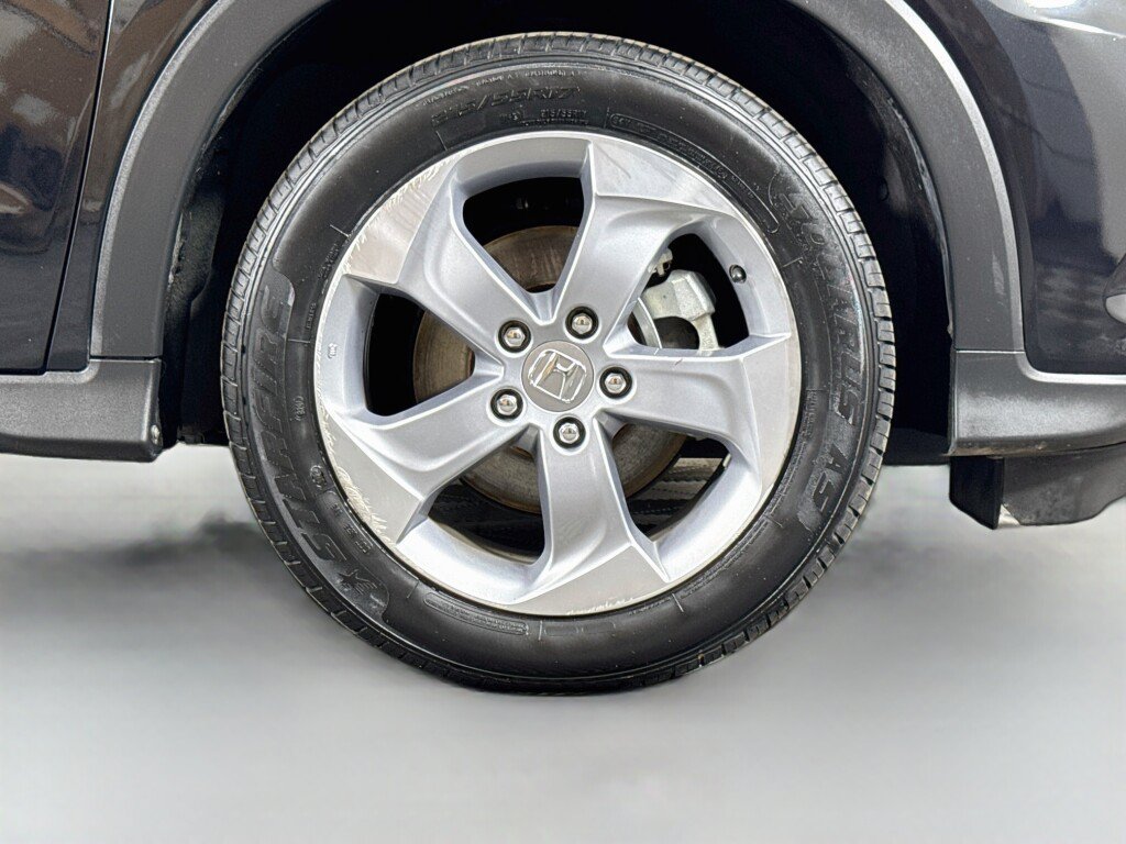 Used 2020 Honda HR-V LX image 36