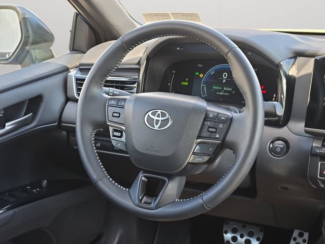 Certified 2025 Toyota Camry SE AWD/4WD image 18