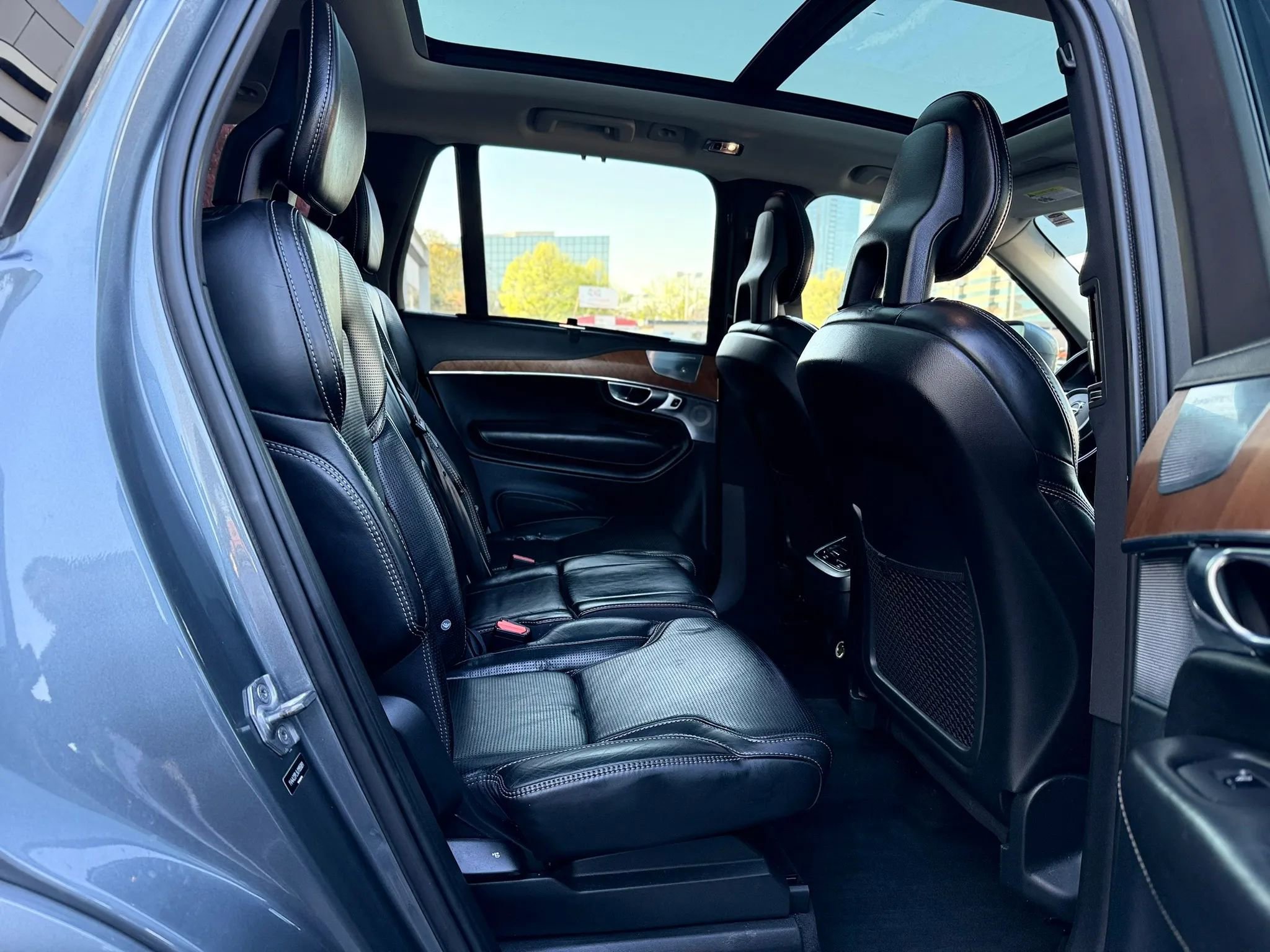 Used 2018 Volvo XC90 T6 Inscription w/ Convenience Package image 36