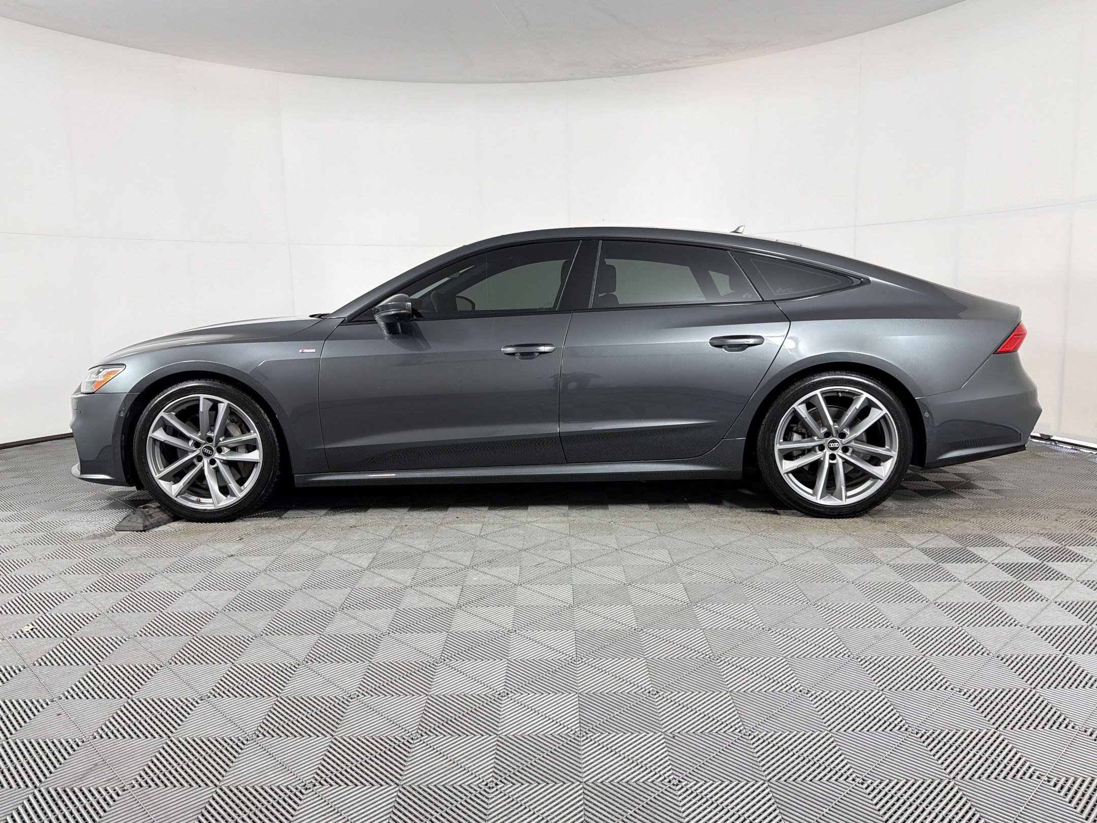 Used 2023 Audi A7 3.0T Premium Plus w/ Premium Plus image 2