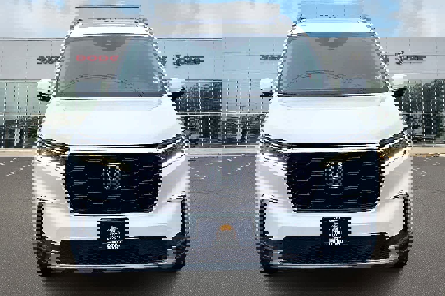 Used 2023 Honda Pilot Touring image 6