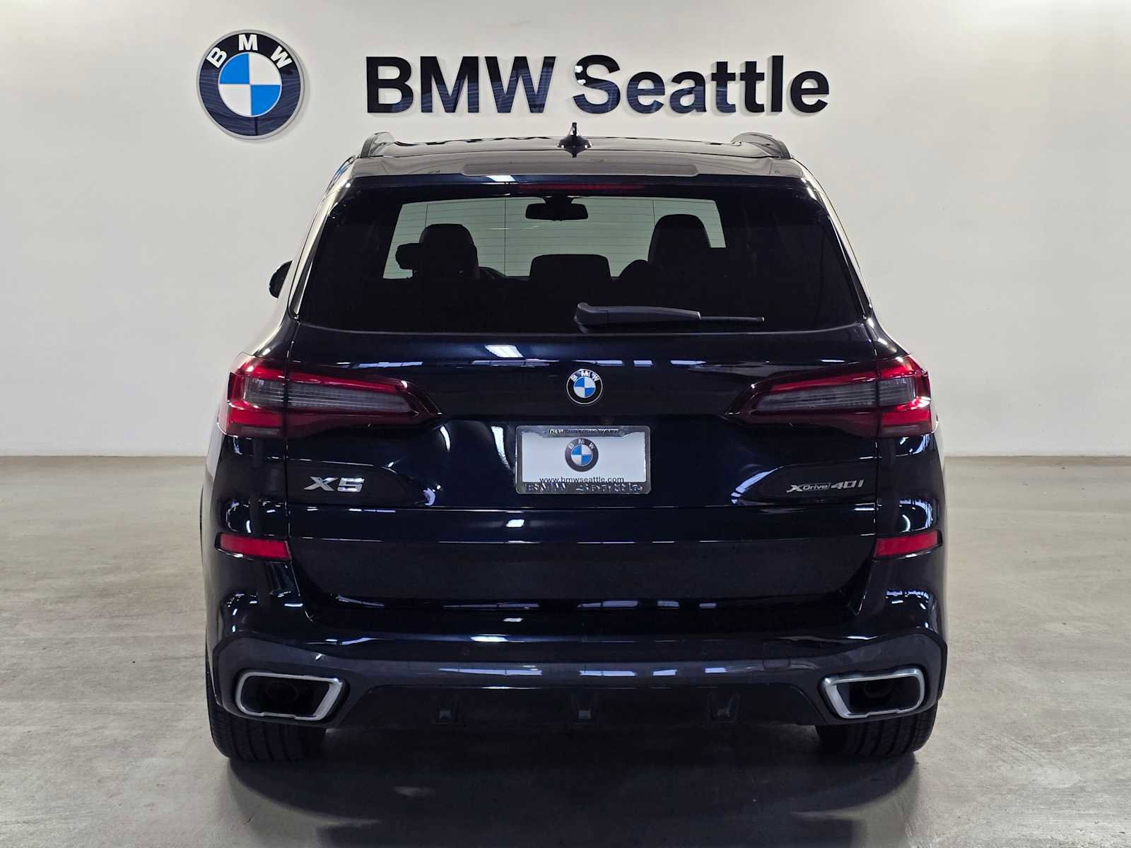 Used 2022 BMW X5 xDrive40i w/ M Sport Package image 4