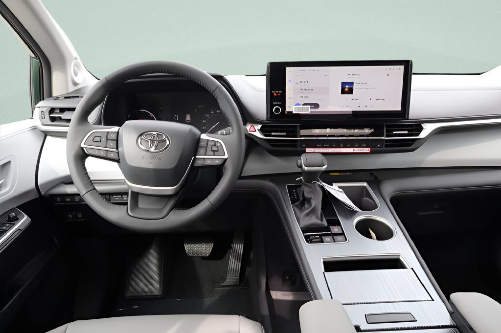 New 2026 Toyota Sienna XLE AWD/4WD image 9