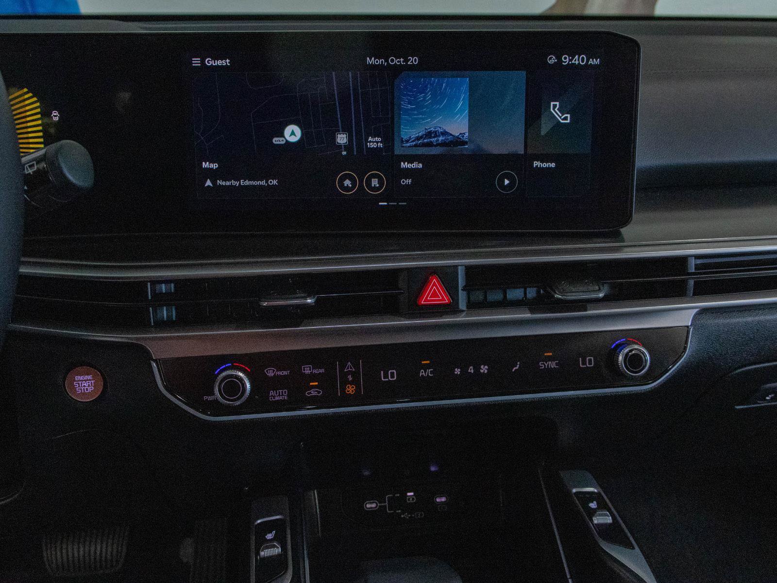 New 2025 Kia Sorento S w/ Panoramic Sunroof Package image 4