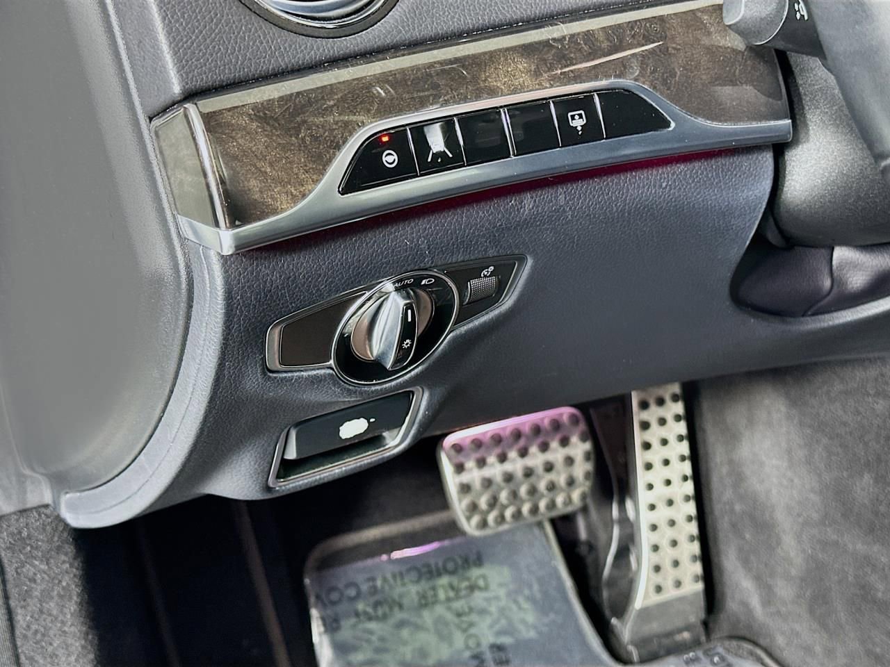 Used 2018 Mercedes-Benz S 560 Sedan image 36