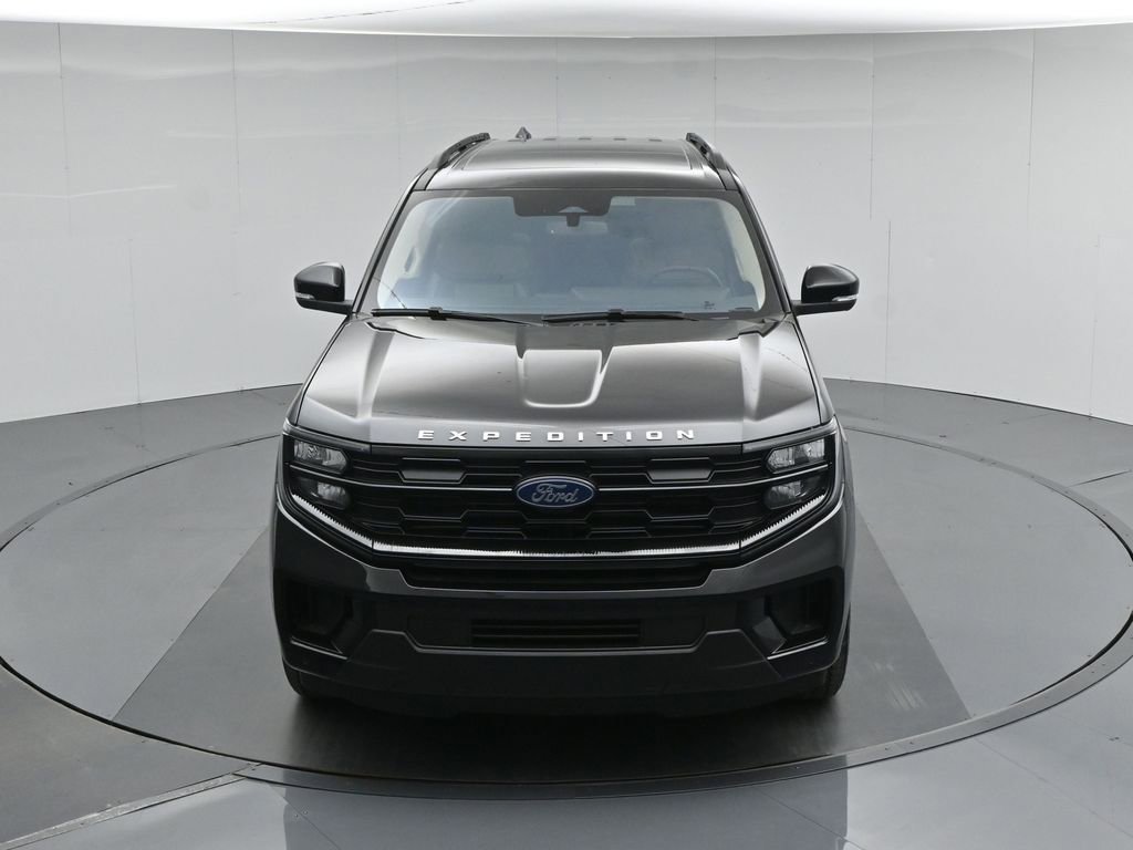 Certified 2025 Ford Expedition Active AWD/4WD image 44