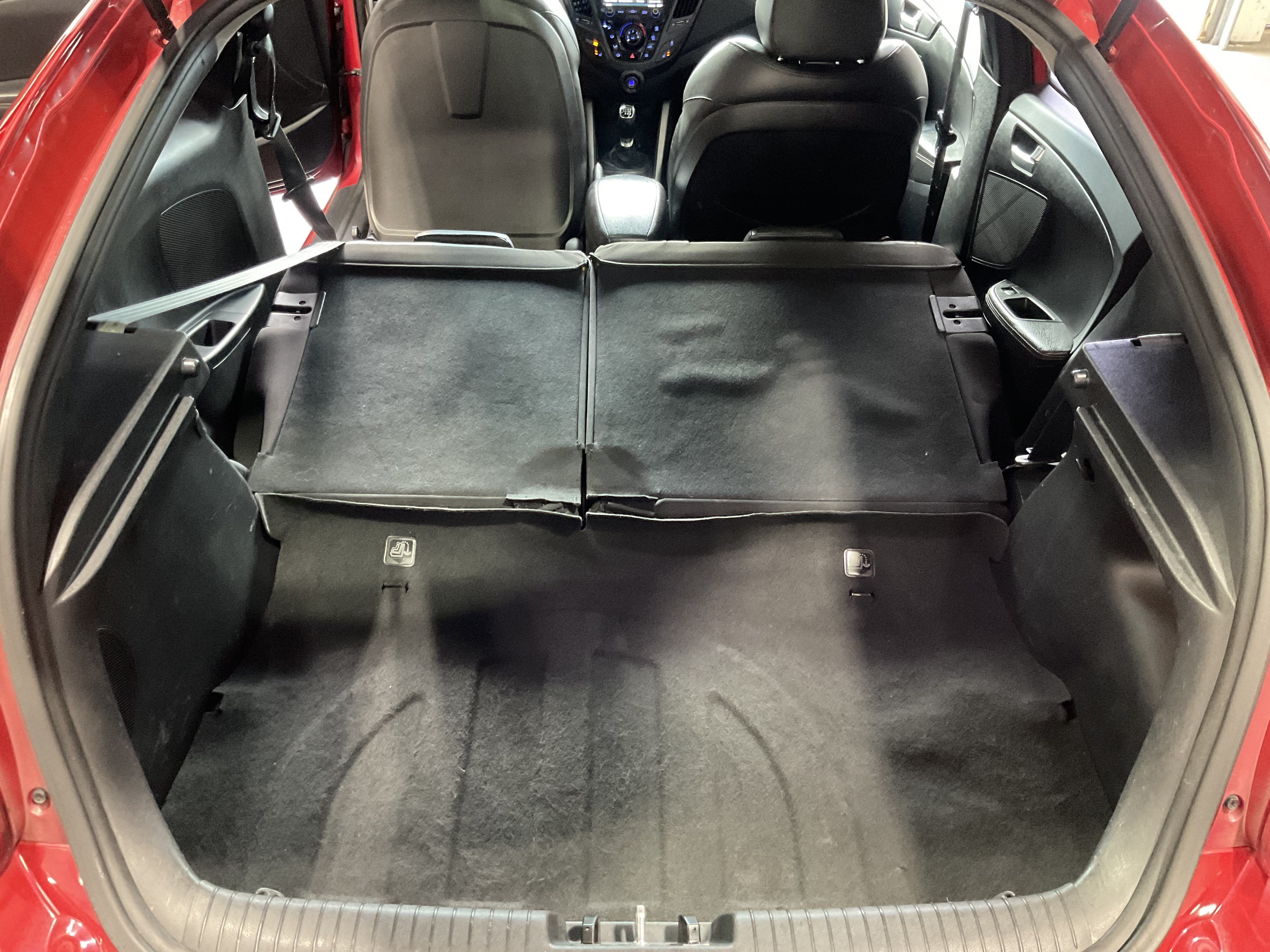 Used 2013 Hyundai Veloster Turbo w/ Ultimate Pkg FWD image 38