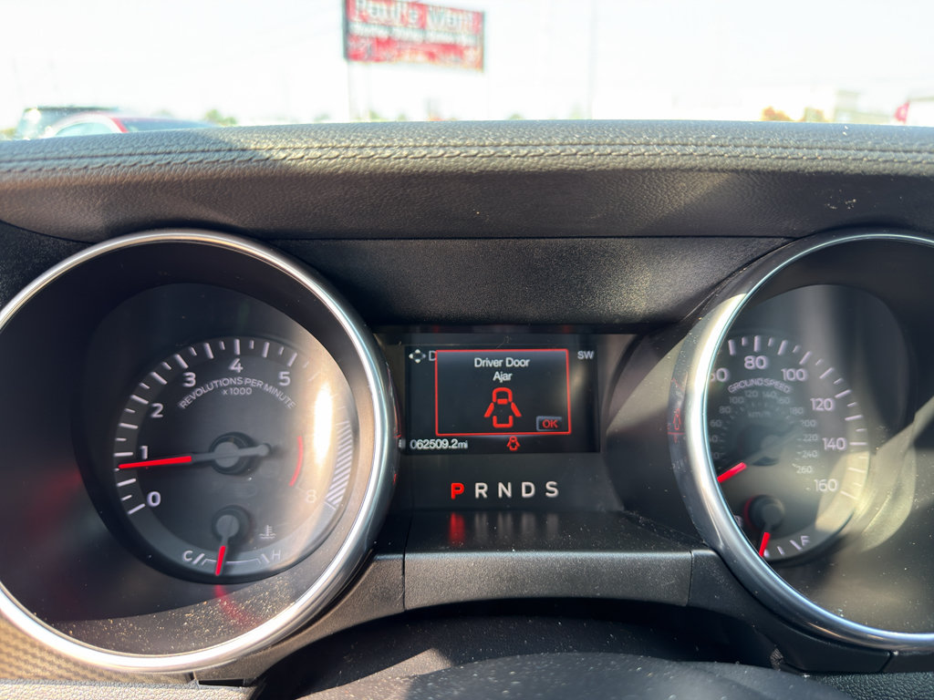 Used 2018 Ford Mustang Coupe RWD image 21