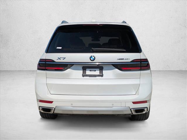 Used 2023 BMW X7 xDrive40i w/ Premium Package AWD/4WD image 6