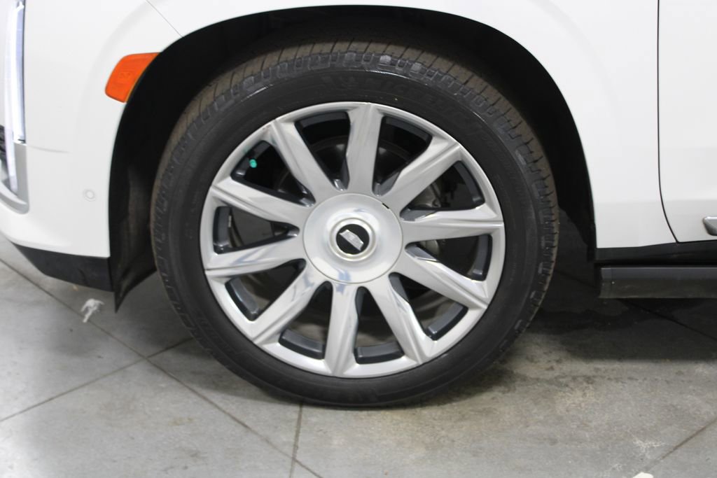 Used 2021 Cadillac Escalade Premium Luxury Platinum w/ Heavy-Duty Trailer Package image 21