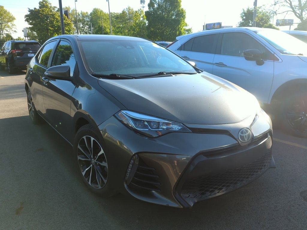 Used 2018 Toyota Corolla SE FWD image 3