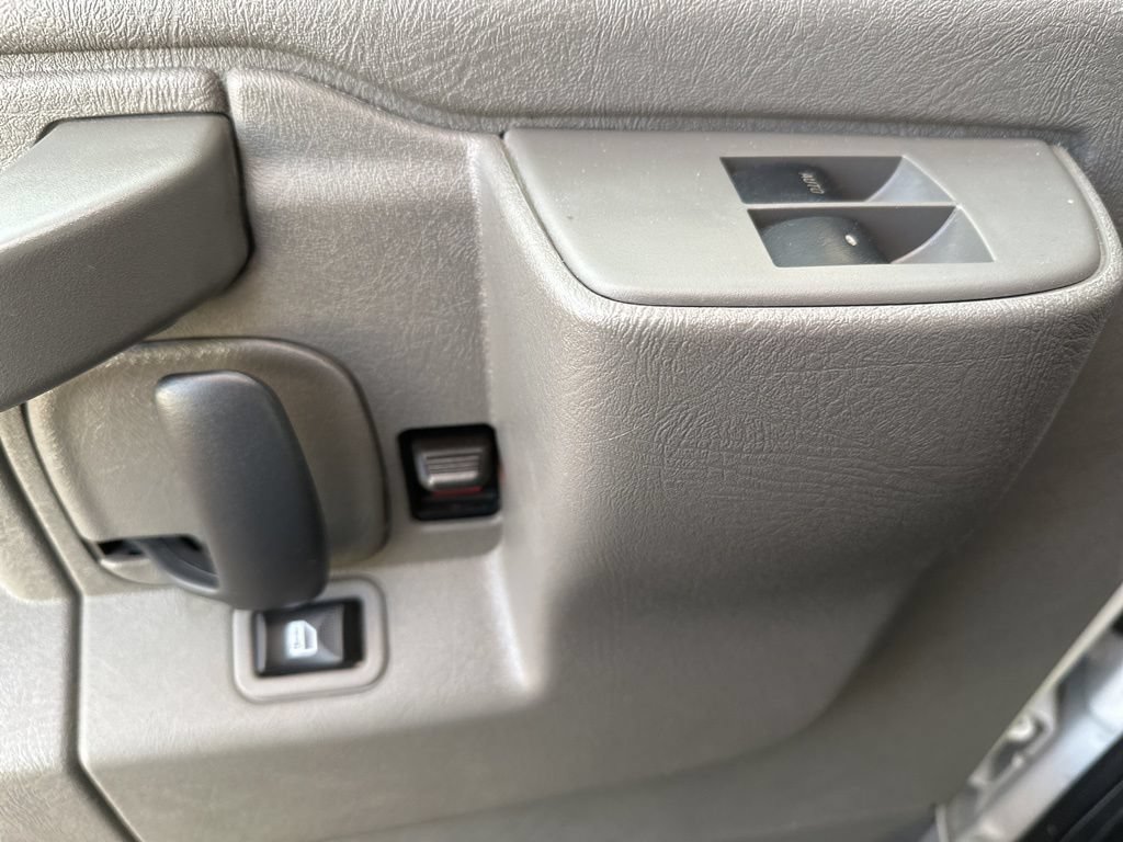 Used 2020 GMC Savana 3500 w/ Power Convenience Package RWD image 19