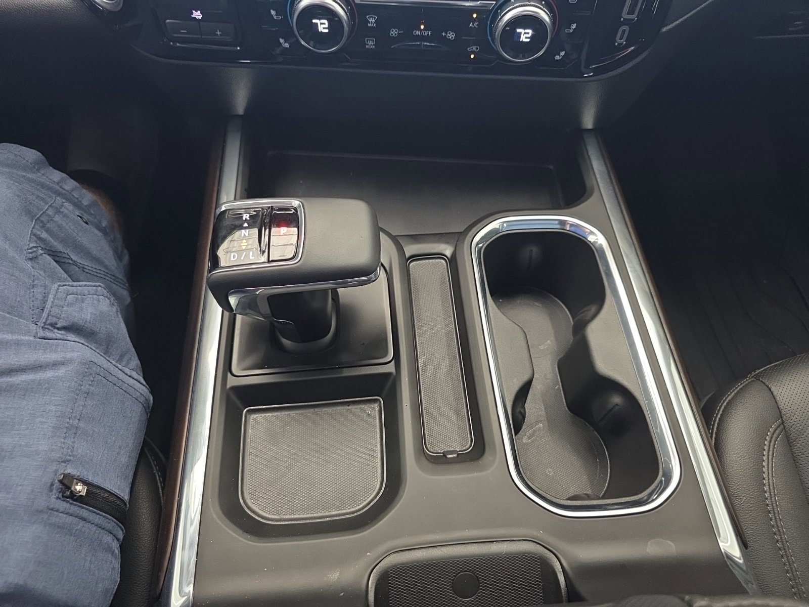 Used 2024 GMC Sierra 1500 SLT w/ SLT Premium Package image 40