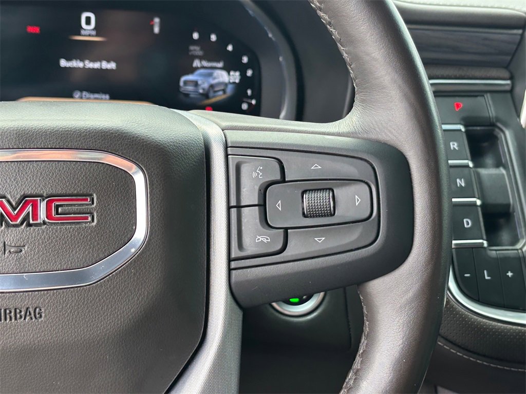 Used 2022 GMC Yukon SLT w/ SLT Premium Package image 15