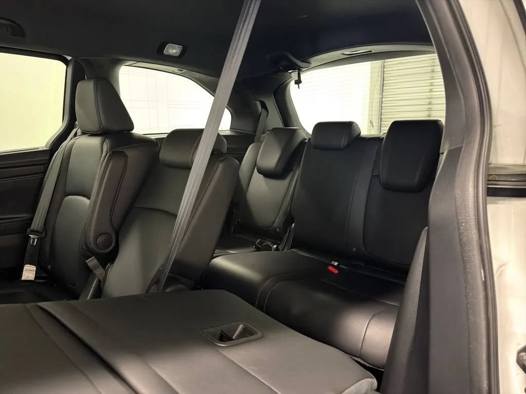 Used 2025 Honda Odyssey Sport-L image 11