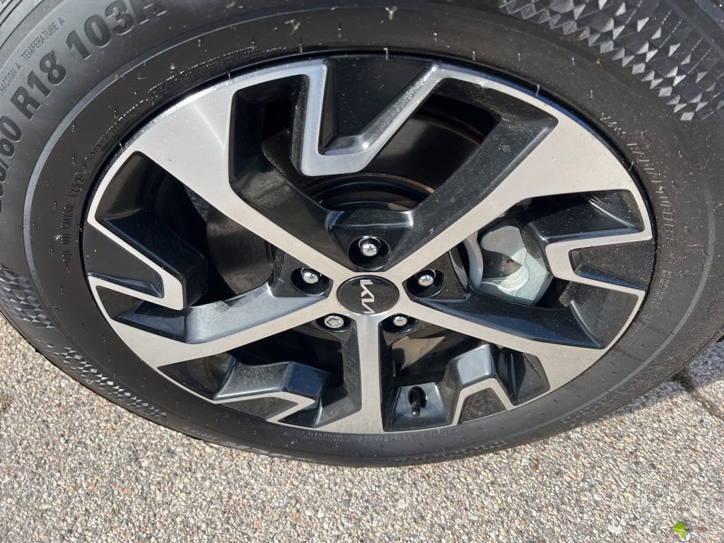 Certified 2025 Kia Sportage EX image 39