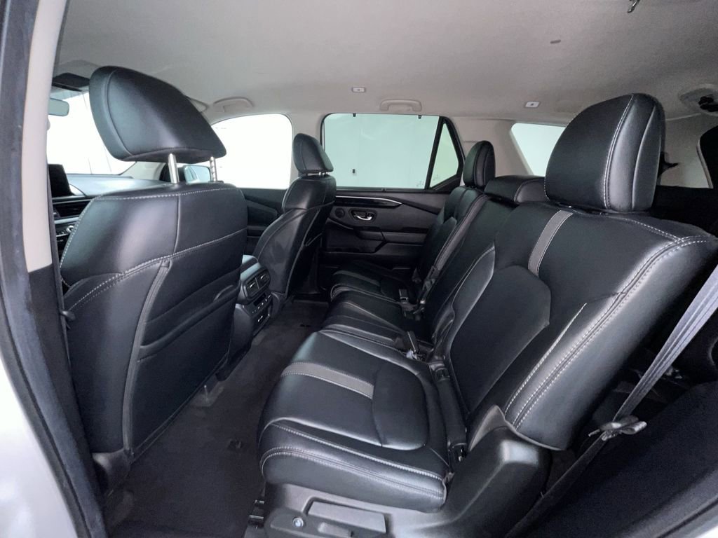 Certified 2025 Honda Pilot EX-L image 12