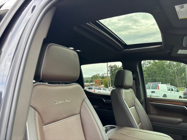 Used 2025 GMC Sierra 1500 Denali w/ Denali Reserve Package AWD/4WD image 49
