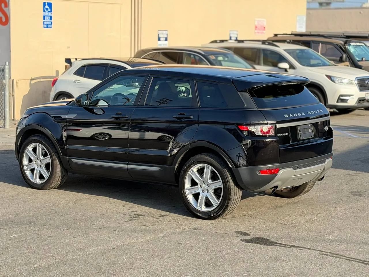 Used 2015 Land Rover Range Rover Evoque Pure Premium AWD/4WD image 10