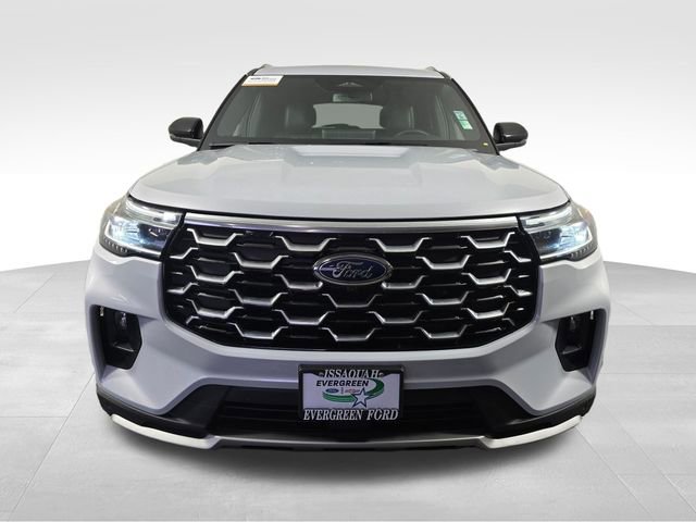 Certified 2025 Ford Explorer Platinum w/ LUX Leather Package image 2