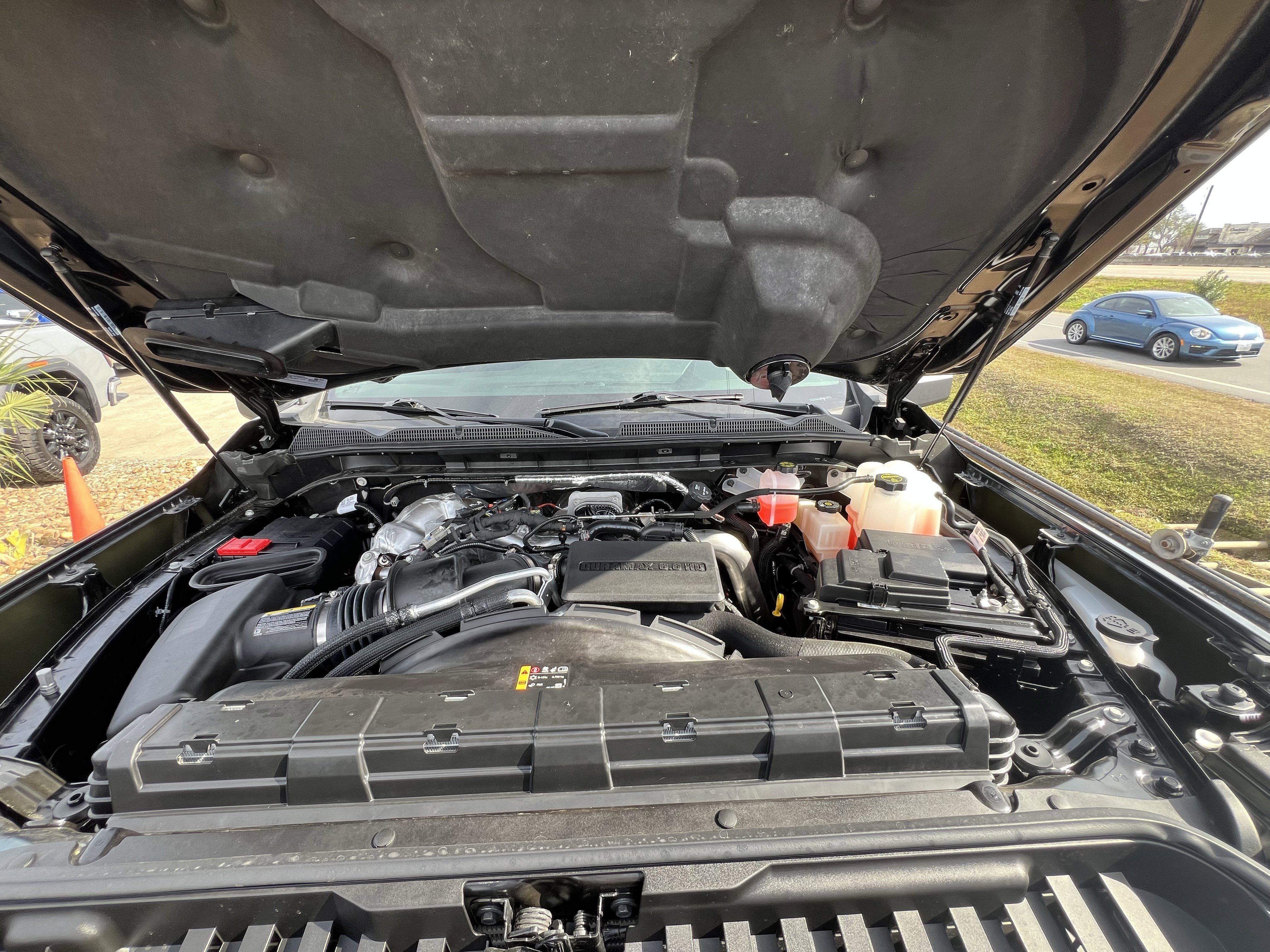 Used 2025 GMC Sierra 2500 AT4 image 30