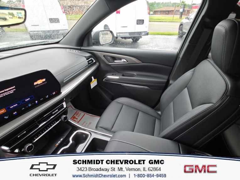New 2026 Chevrolet Traverse LT w/ Sun and Wheel Package FWD image 17